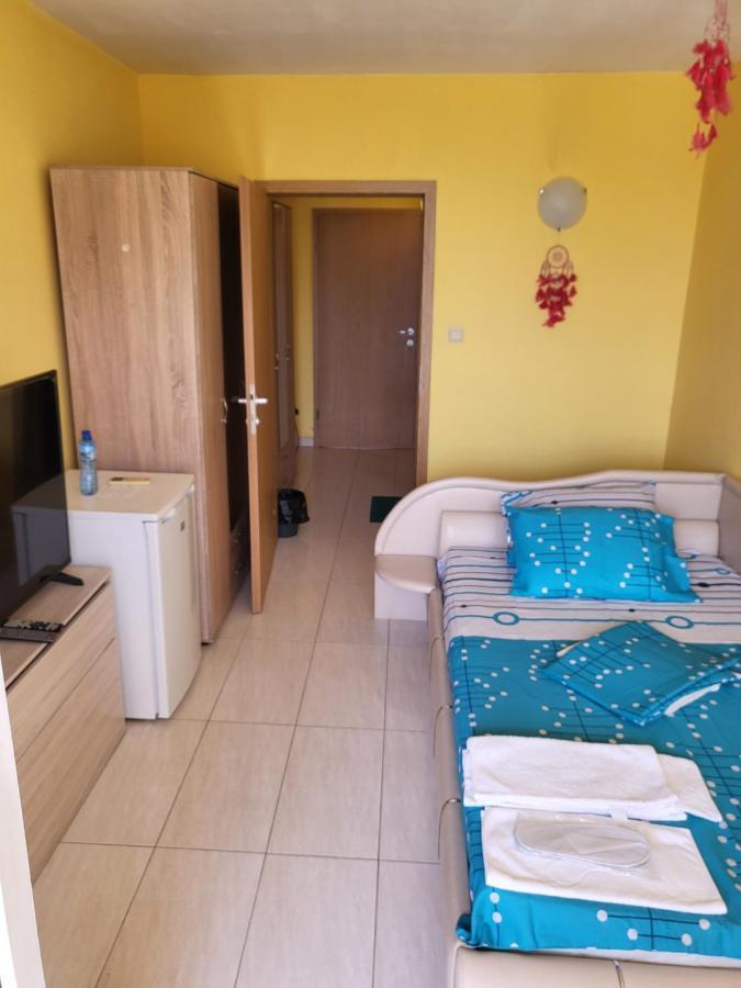 Апартаменты Apartamenti Ivaia Варна Экстерьер фото