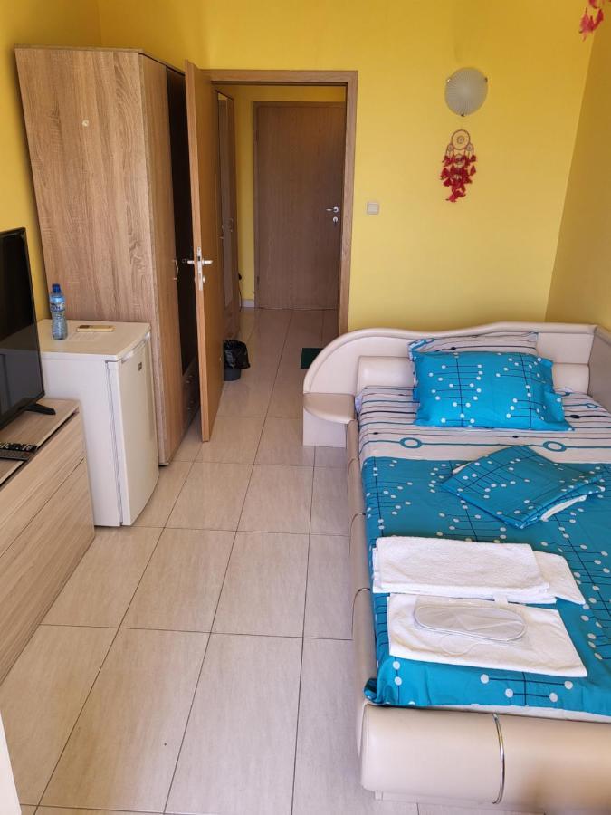 Апартаменты Apartamenti Ivaia Варна Экстерьер фото