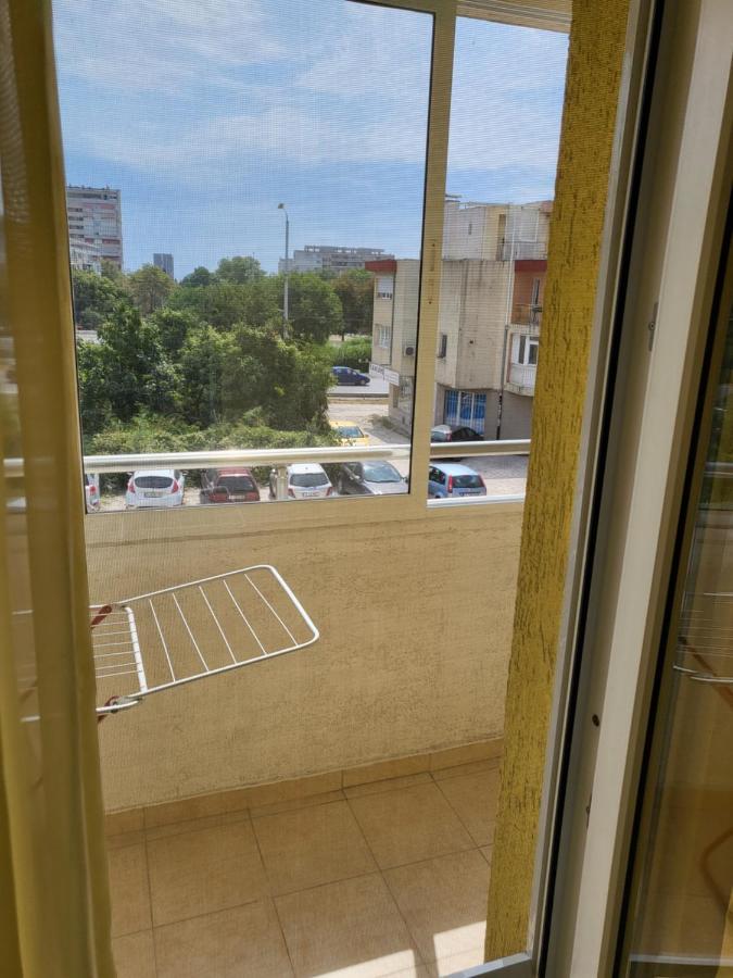 Апартаменты Apartamenti Ivaia Варна Экстерьер фото