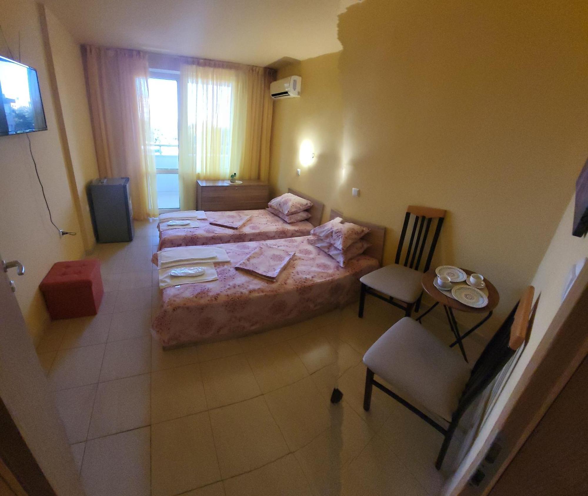 Апартаменты Apartamenti Ivaia Варна Экстерьер фото
