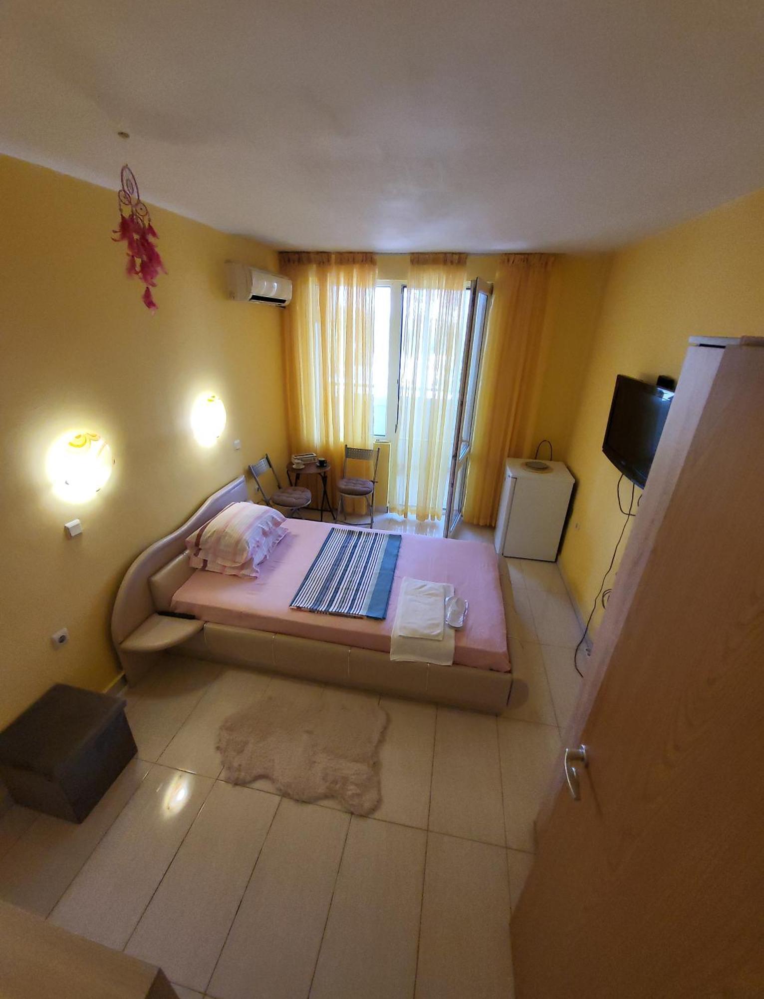 Апартаменты Apartamenti Ivaia Варна Экстерьер фото